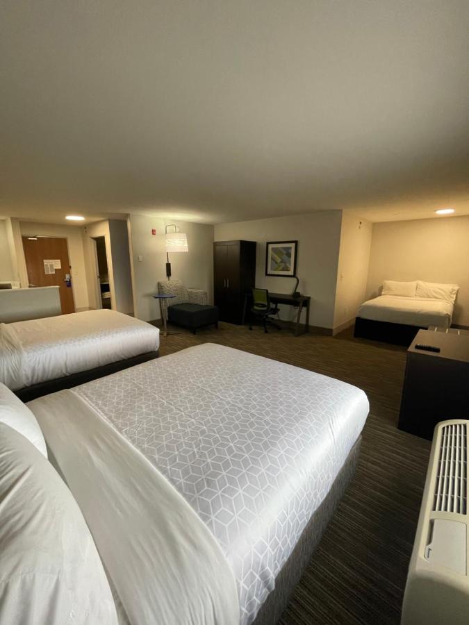 Holiday Inn Express Hotel & Suites Las Vegas By Ihg Buitenkant foto