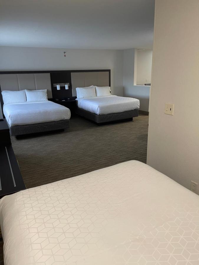 Holiday Inn Express Hotel & Suites Las Vegas By Ihg Buitenkant foto