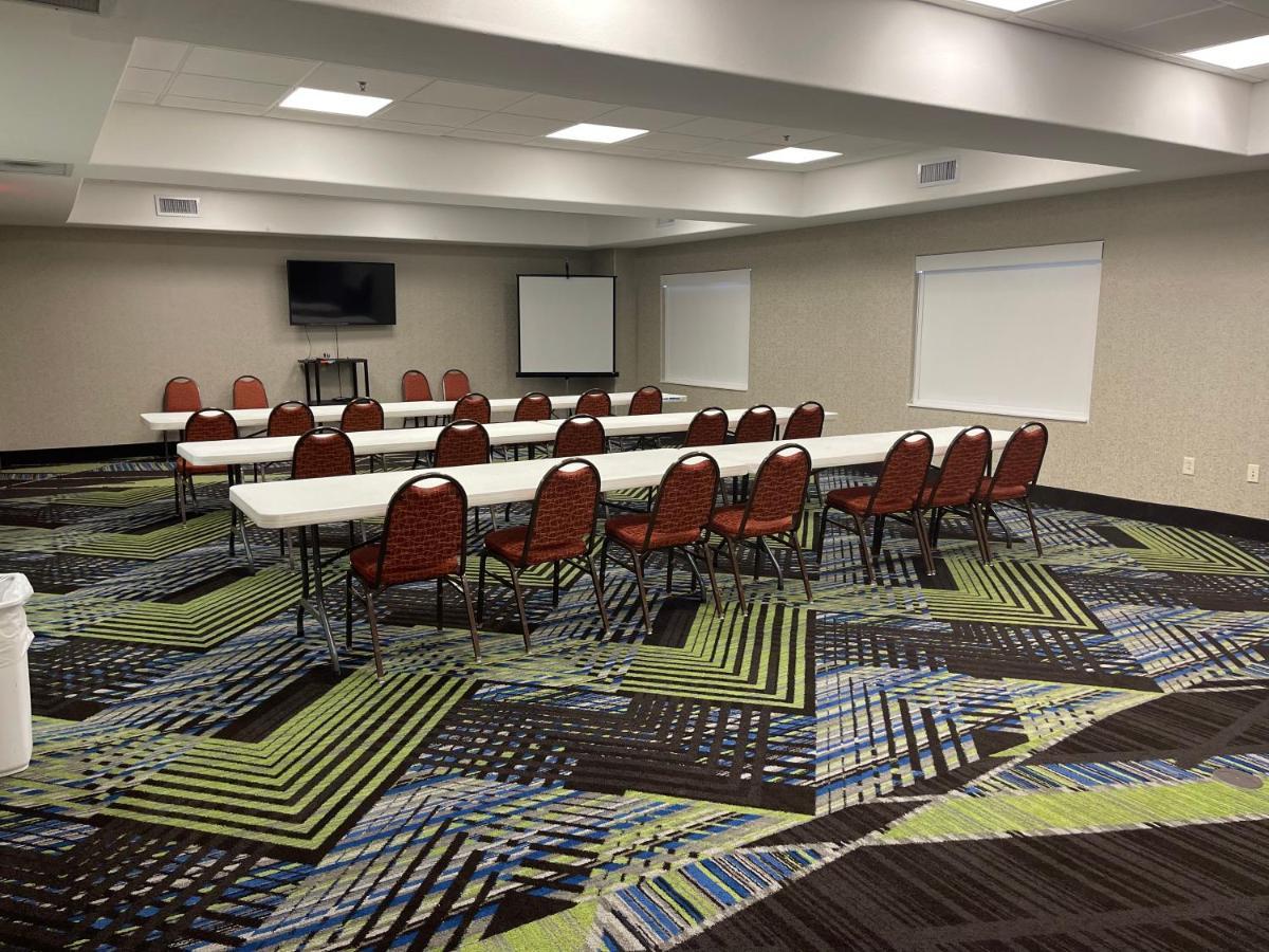 Holiday Inn Express Hotel & Suites Las Vegas By Ihg Buitenkant foto